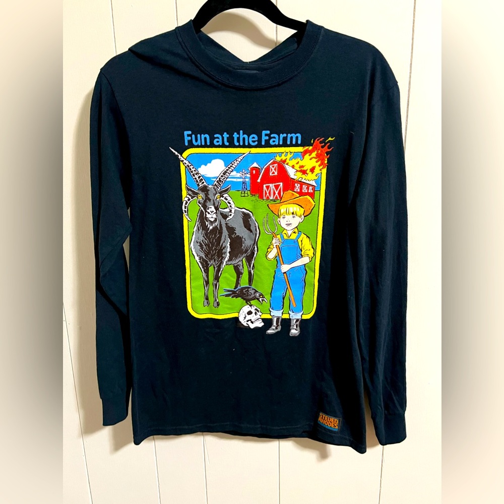 Spencer’s Steven Rhodes fun at the farm retro black shirt goth horror dark NWT